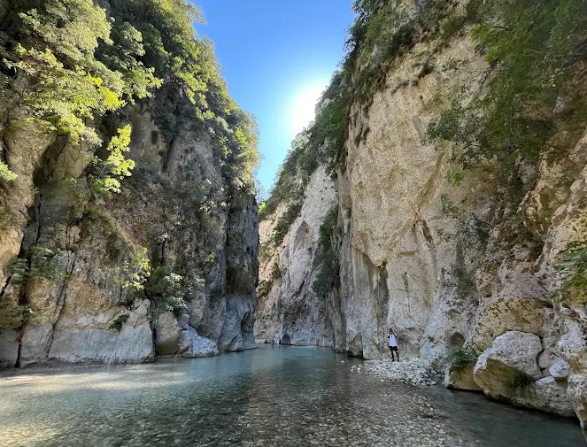 Mainland Greece tour with private transfers and included accommodation